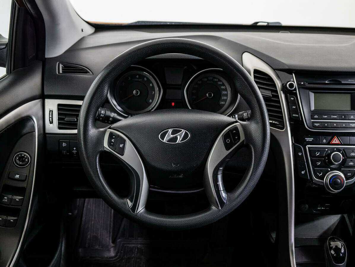 Купить Hyundai i30, 2016, 85 529 км, фото №12