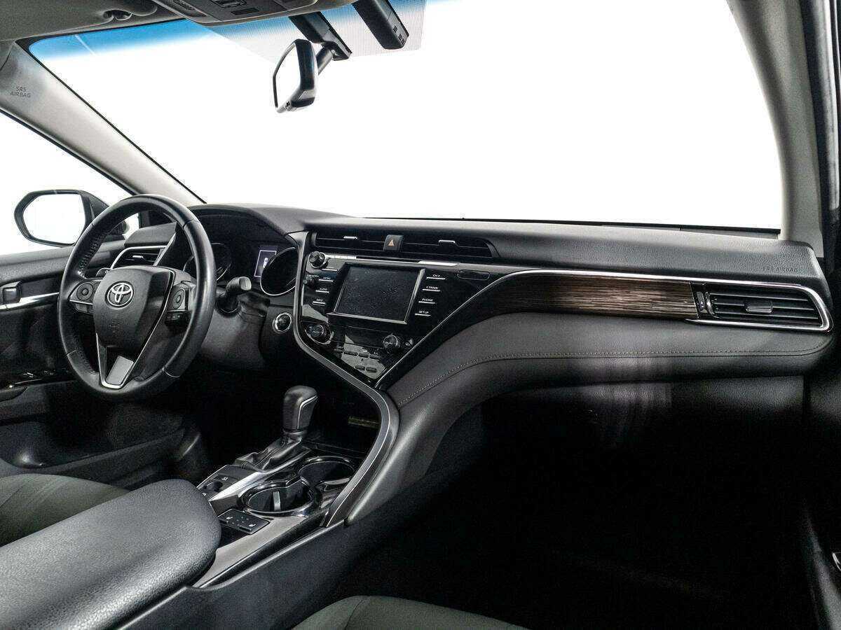 Купить Toyota Camry, 2019, 70 000 км, фото №9