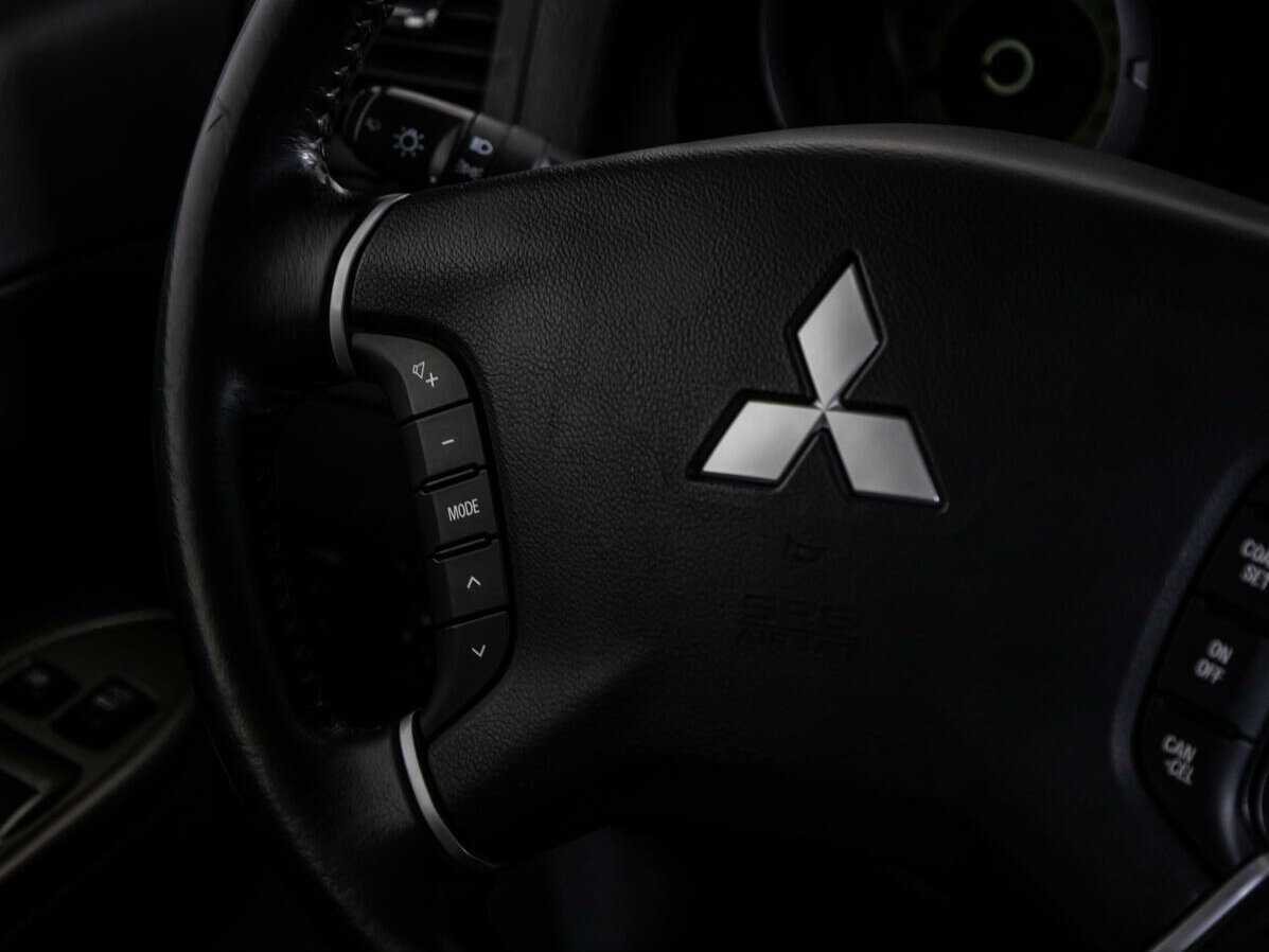 Купить Mitsubishi Pajero, 2018, 70 500 км, фото №13
