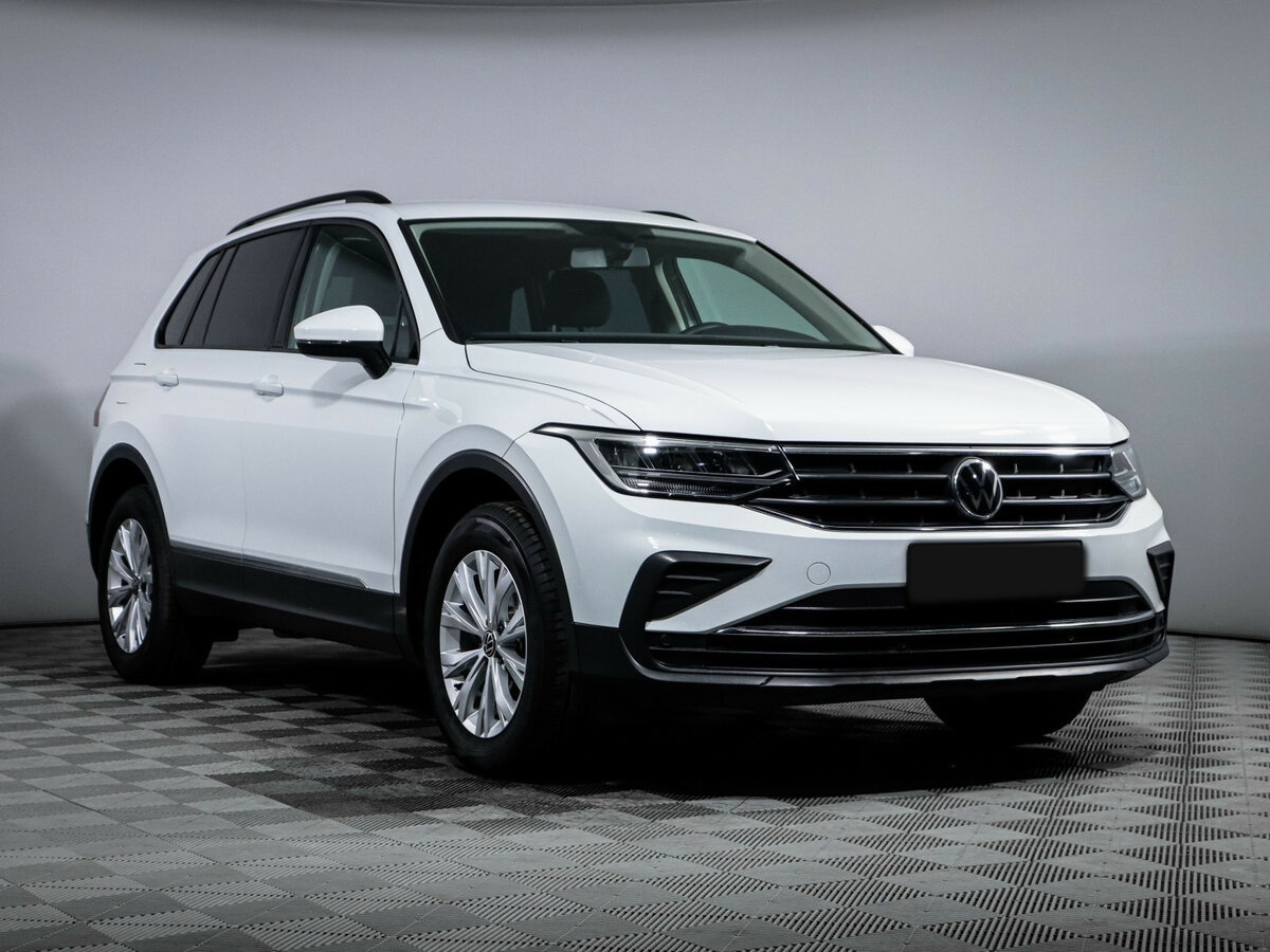 Купить Volkswagen Tiguan II Рестайлинг, 2021, 8 100 км, фото №3