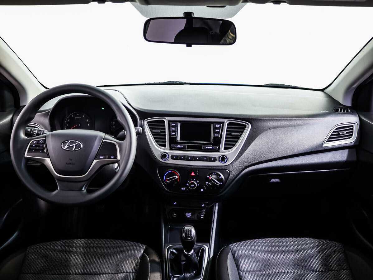 Купить Hyundai Solaris, 2019, 211 326 км, фото №9