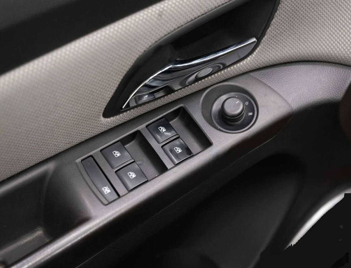 Купить Chevrolet Cruze, 2012, 176 022 км, фото №15