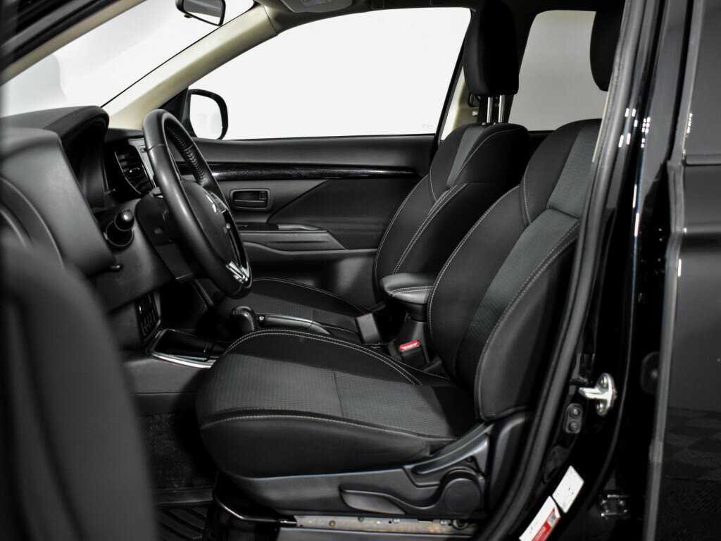 Купить Mitsubishi Outlander, 2019, 87 000 км, фото №10