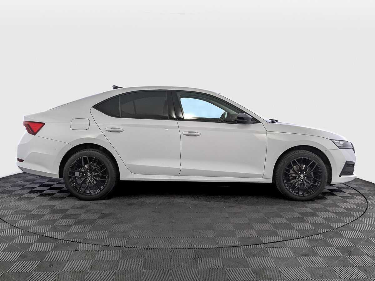 Купить Skoda Octavia, 2021, 50 236 км, фото №4