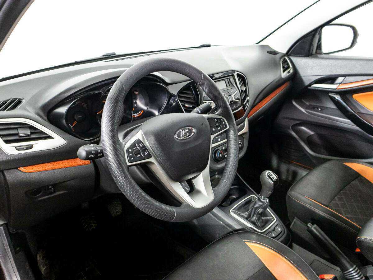 Купить Lada (ВАЗ) Vesta Cross, 2021, 7 856 км, фото №11
