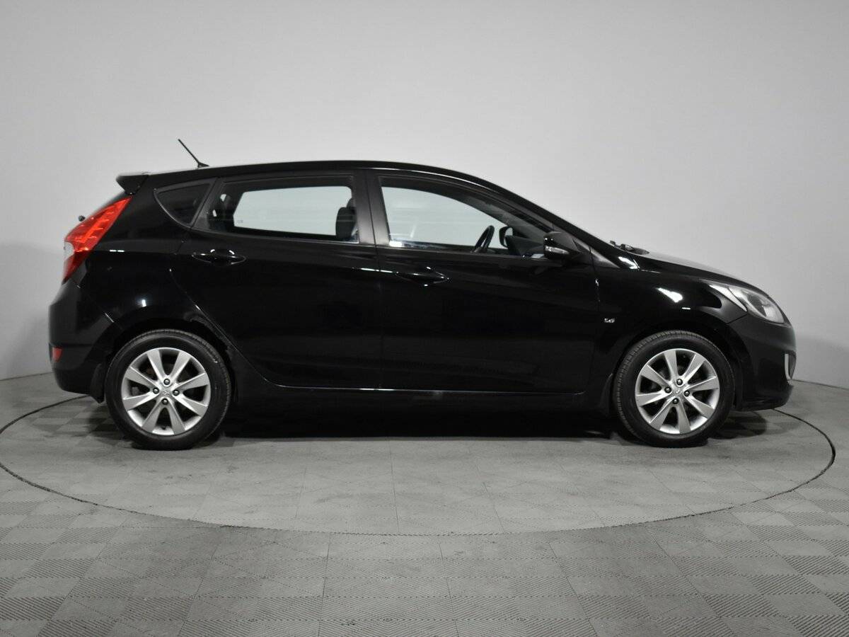 Купить Hyundai Solaris, 2012, 88 246 км, фото №4