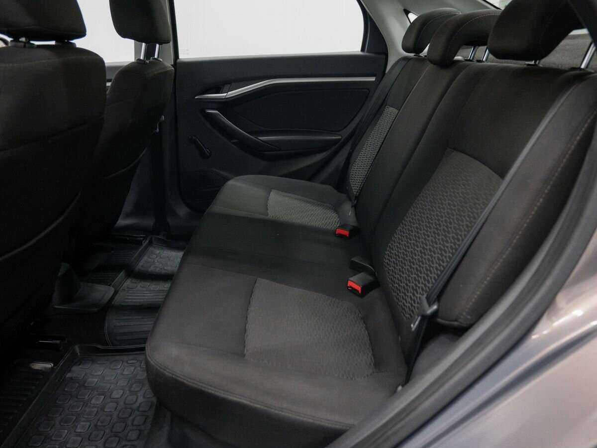 Купить Lada (ВАЗ) Vesta, 2015, 160 942 км, фото №12