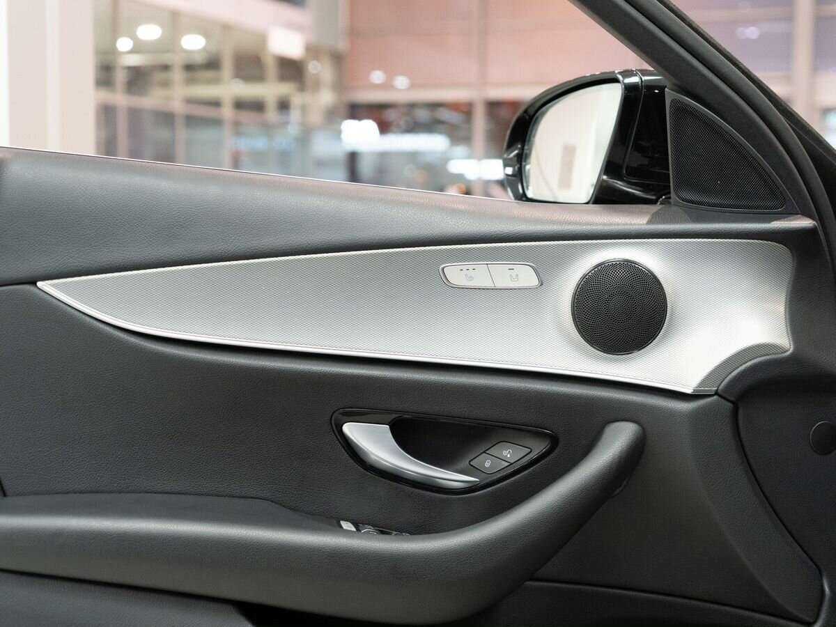 Купить Mercedes-Benz E-Класс 200, 2017, 250 000 км, фото №17