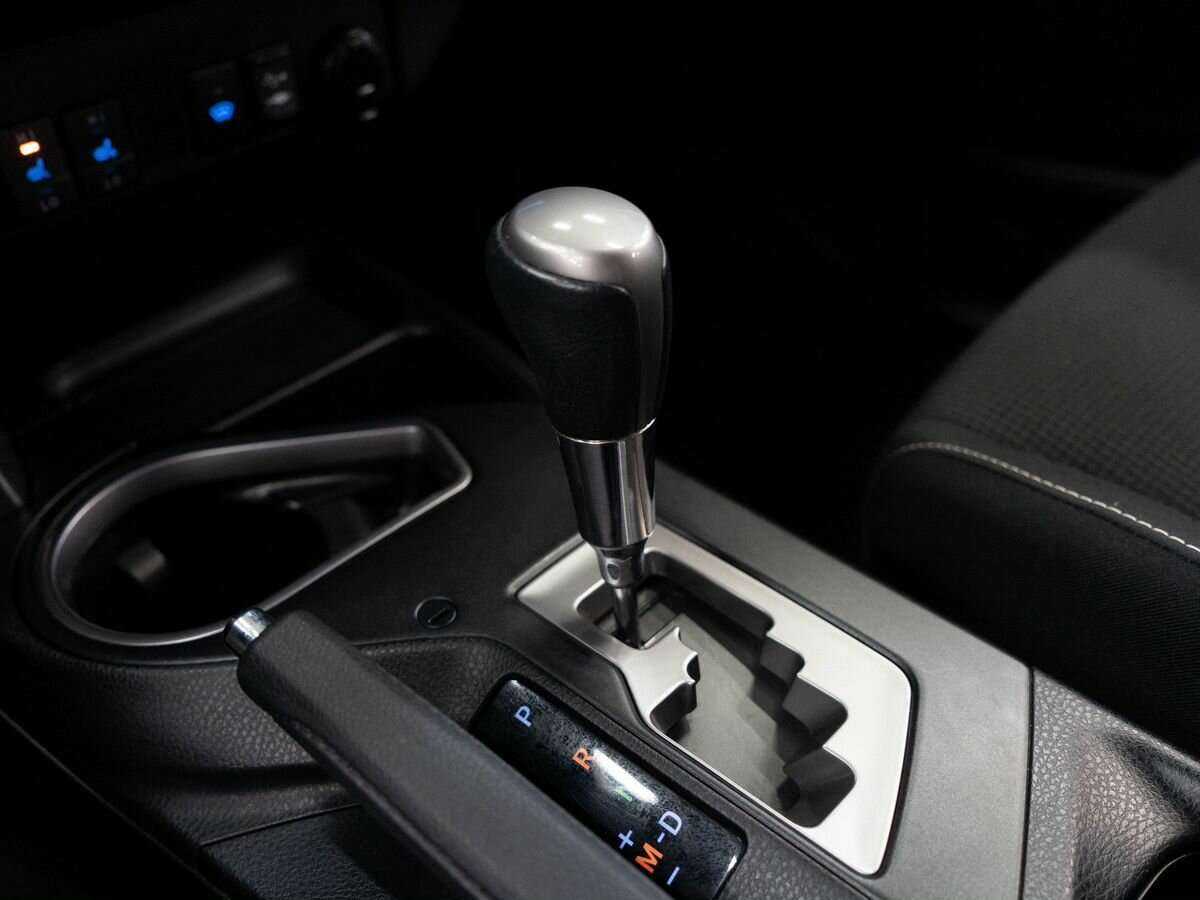 Купить Toyota RAV4, 2016, 45 000 км, фото №13