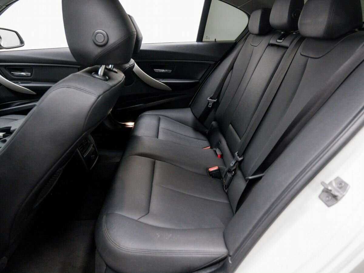 Купить BMW 3 серии 318i, 2016, 168 000 км, фото №12