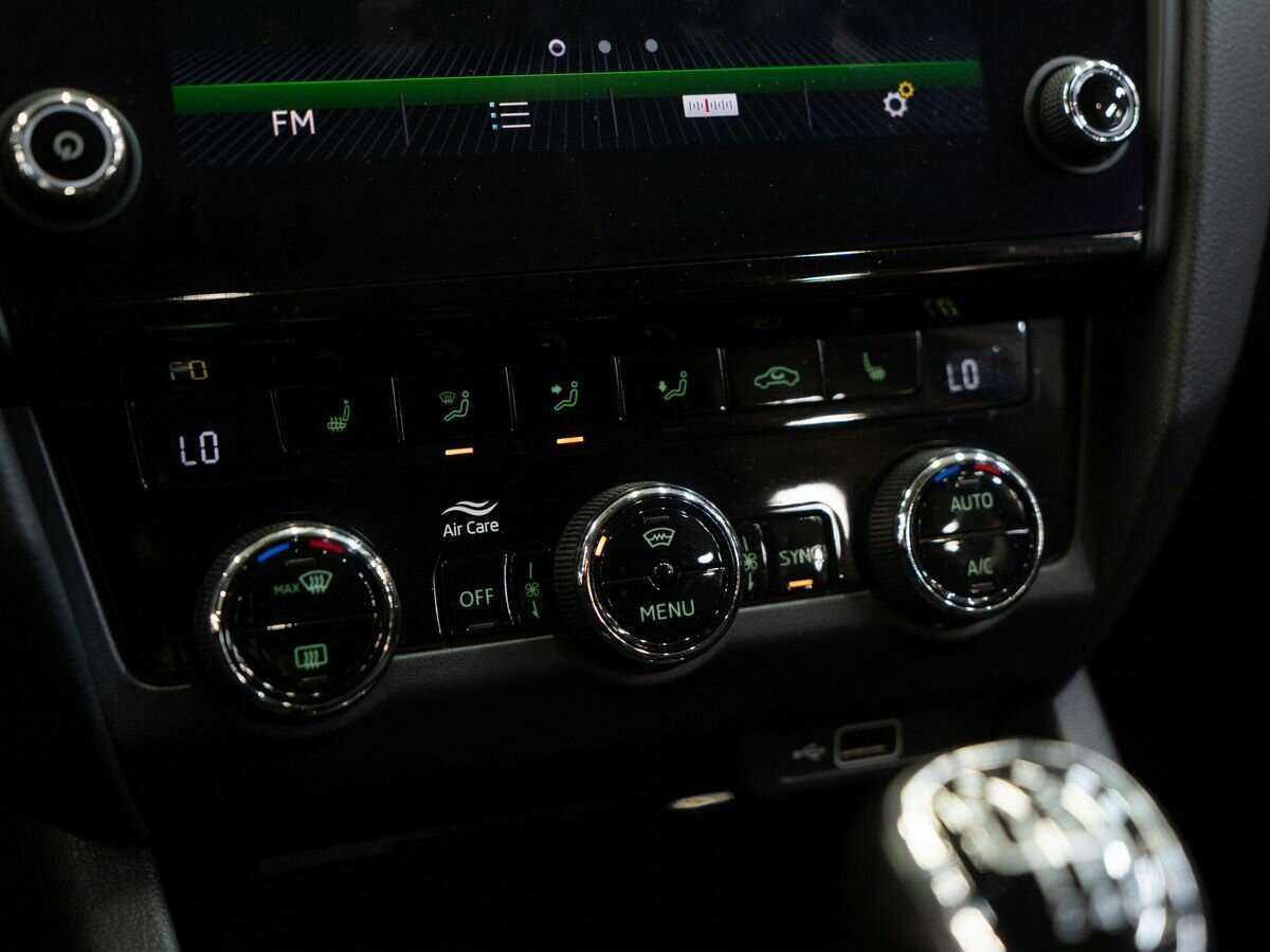 Купить Skoda Octavia, 2018, 177 000 км, фото №11