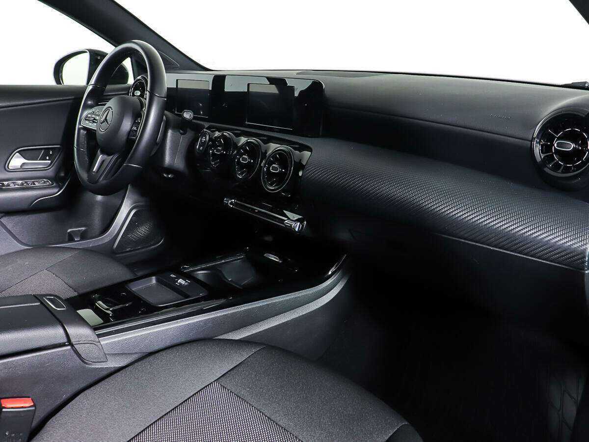 Купить Mercedes-Benz A-Класс 200, 2019, 82 673 км, фото №10