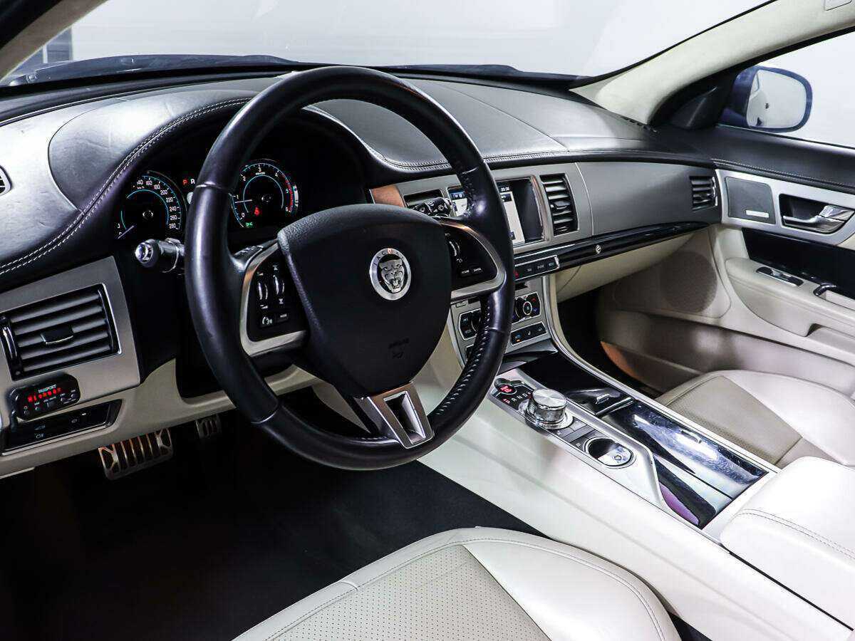 Купить Jaguar XF, 2012, 131 996 км, фото №13