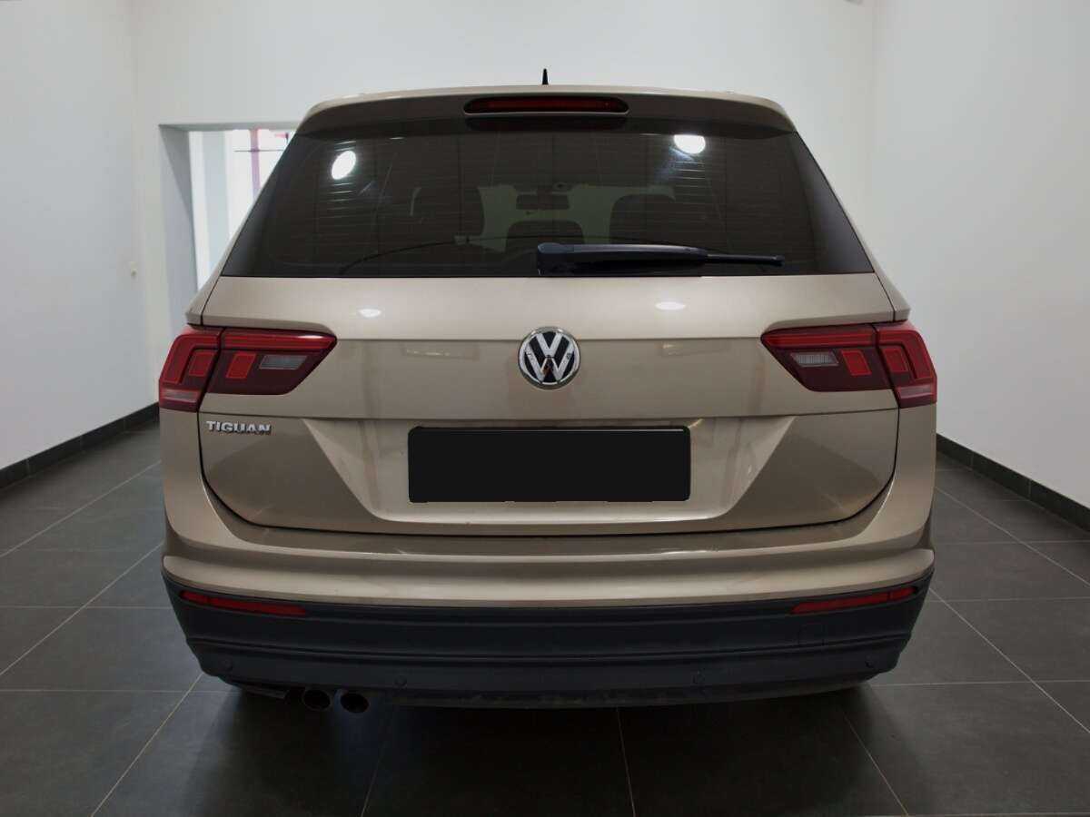 Купить Volkswagen Tiguan, 2018, 72 531 км, фото №4