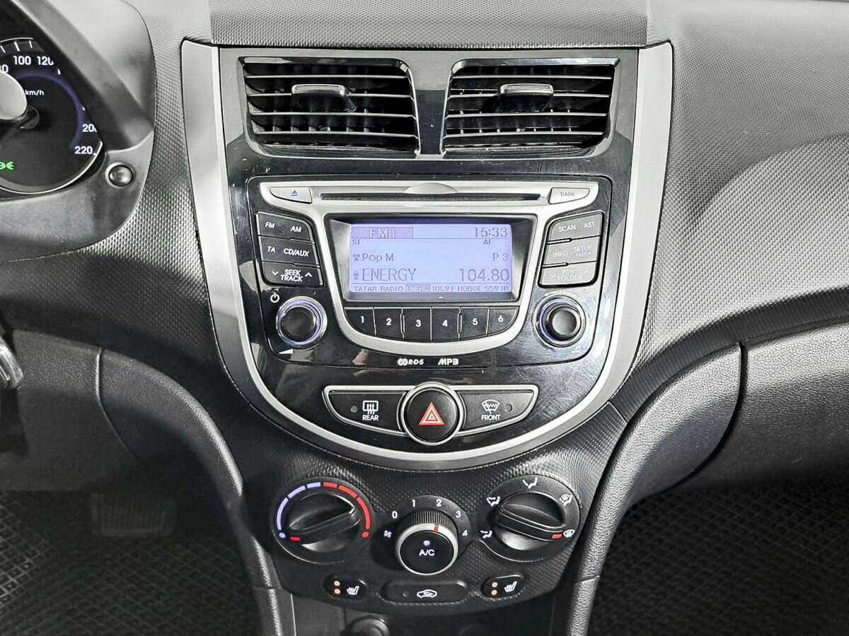 Купить Hyundai Solaris, 2013, 148 000 км, фото №15