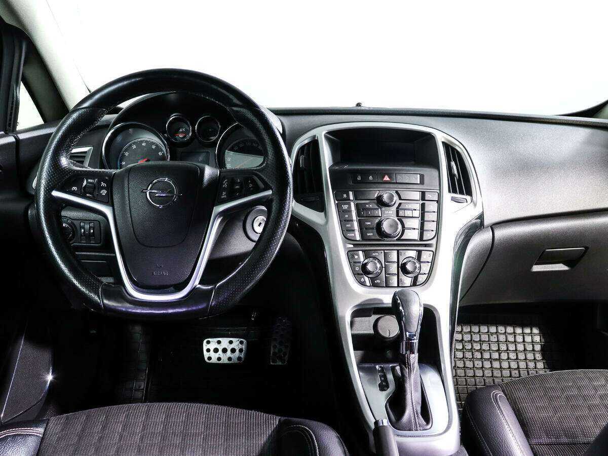 Купить Opel Astra GTC, 2013, 187 215 км, фото №12