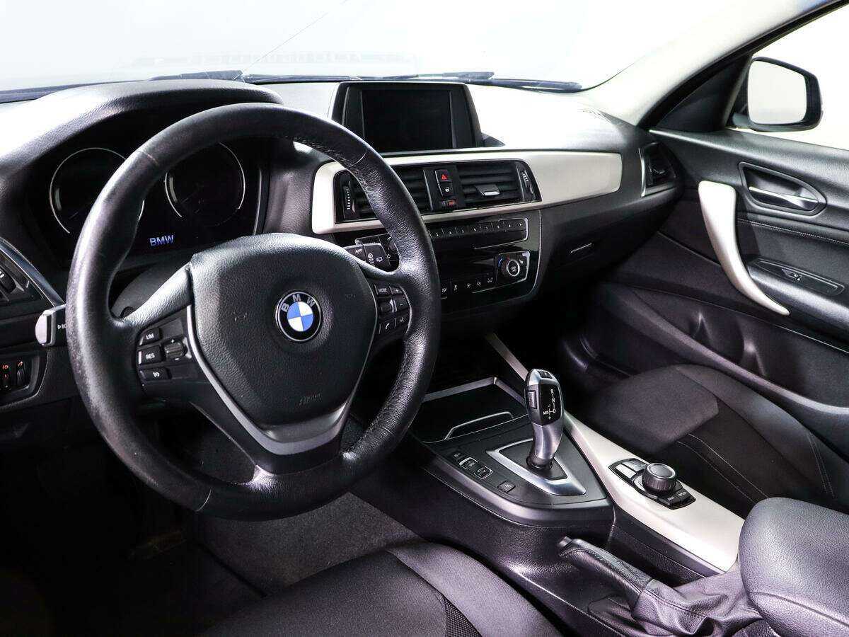 Купить BMW 1 серии 118i, 2018, 91 506 км, фото №12