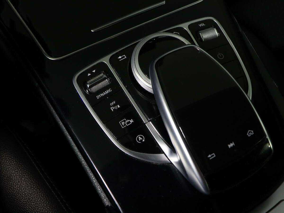 Купить Mercedes-Benz C-Класс 180, 2018, 145 809 км, фото №19