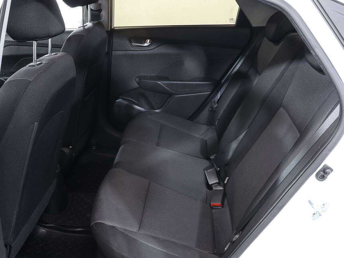 Купить Hyundai Solaris, 2017, 85 000 км, фото №10