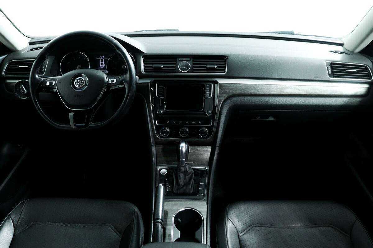 Купить Volkswagen Passat, 2017, 135 577 км, фото №11