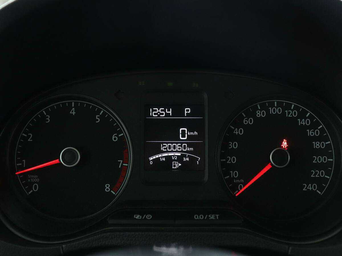 Купить Volkswagen Polo, 2017, 120 049 км, фото №10