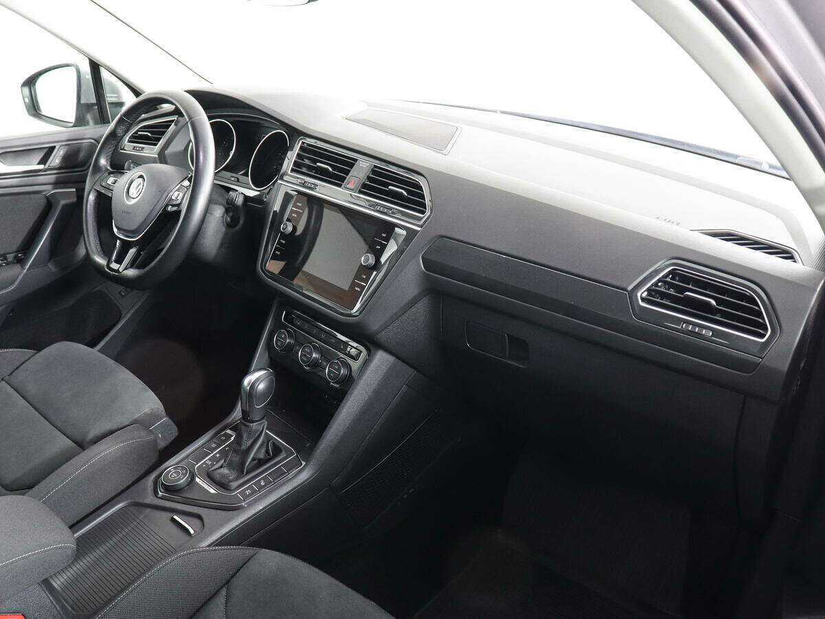 Купить Volkswagen Tiguan, 2020, 47 680 км, фото №10