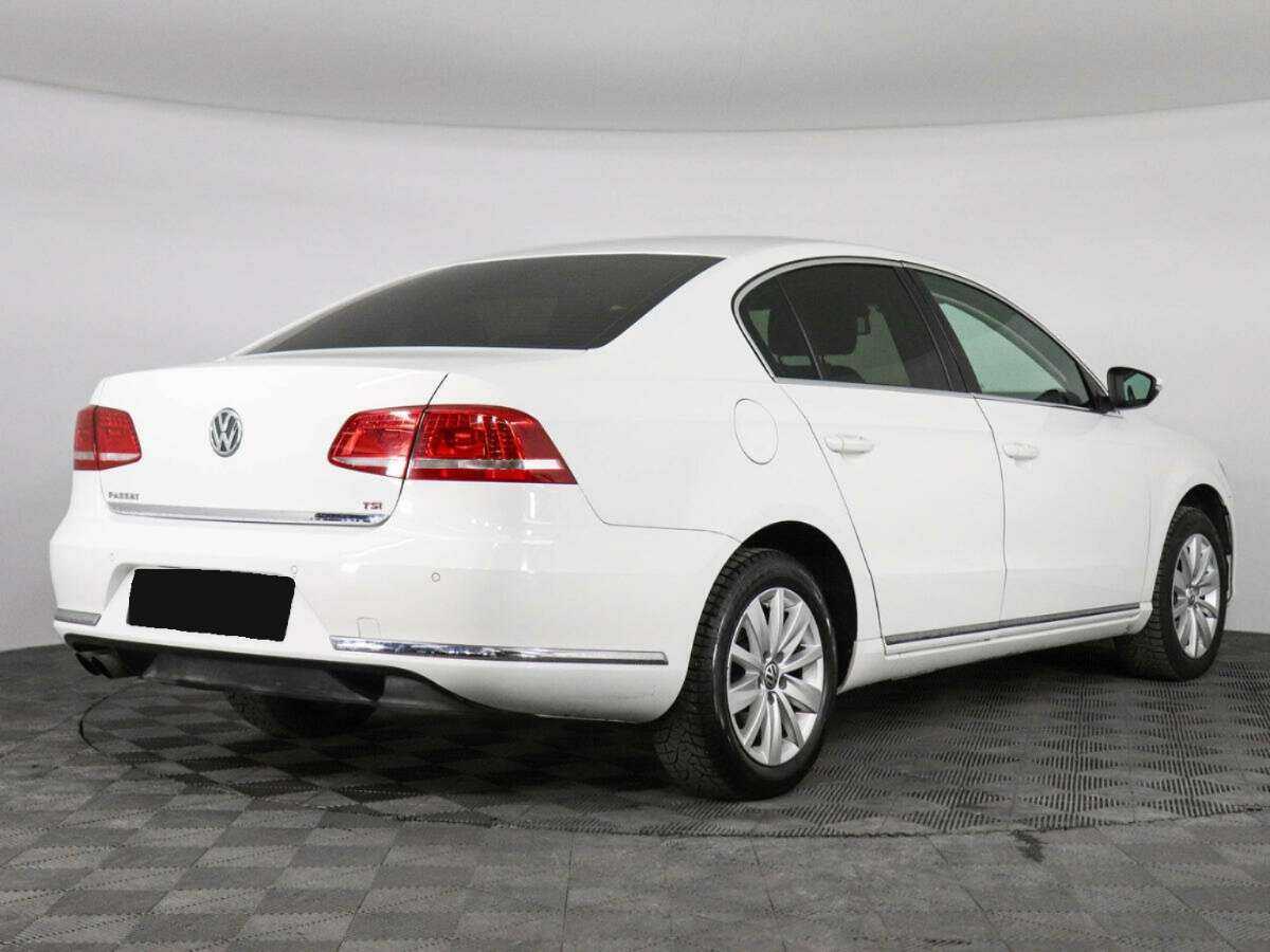Купить Volkswagen Passat, 2013, 121 557 км, фото №5