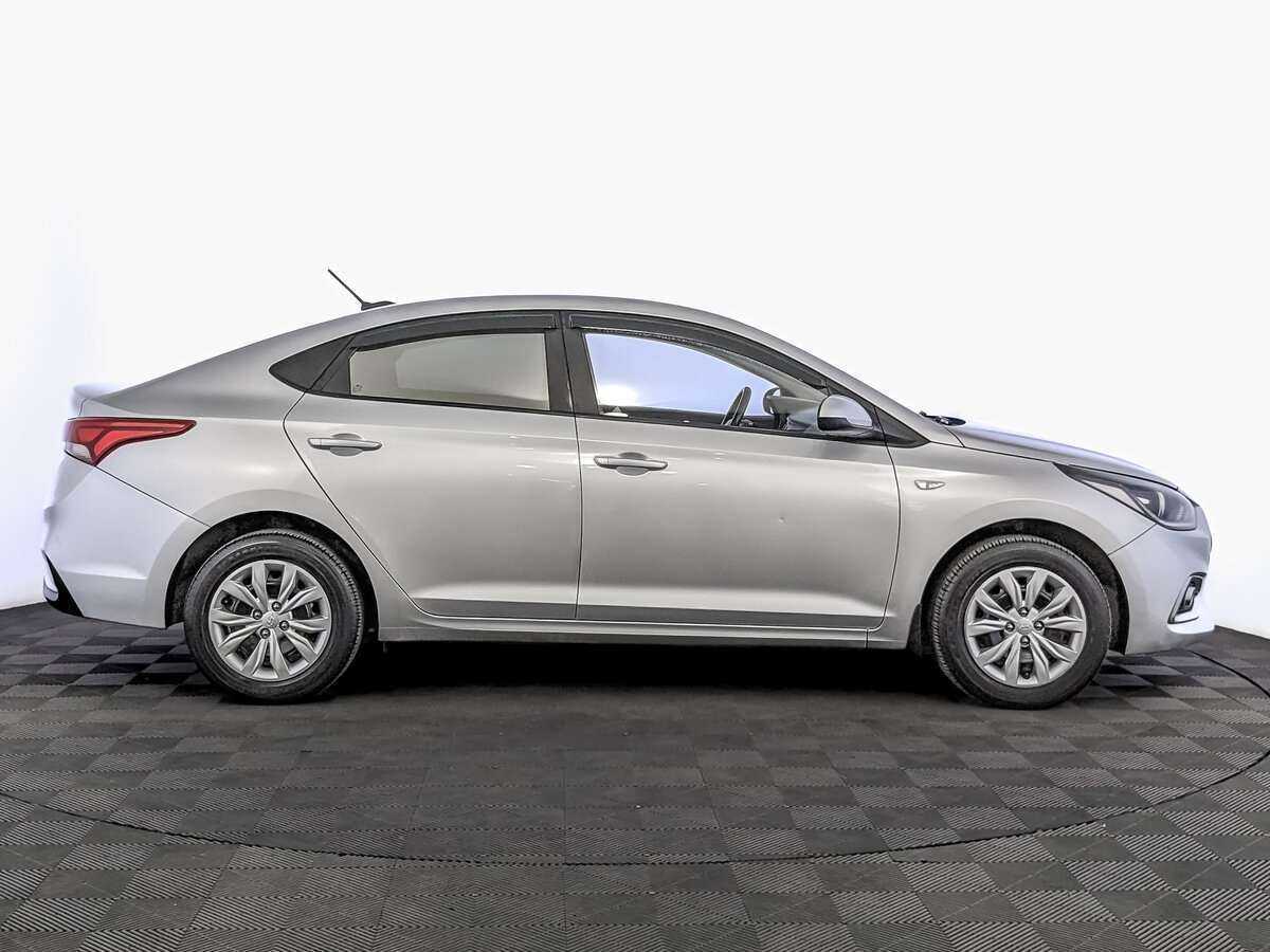 Купить Hyundai Solaris, 2019, 110 373 км, фото №4