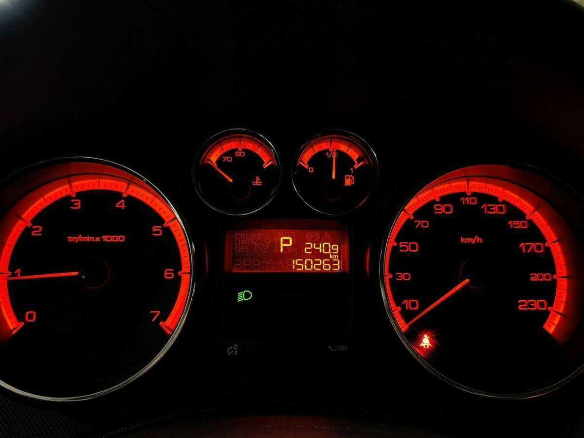 Купить Peugeot 408, 2013, 150 260 км, фото №16