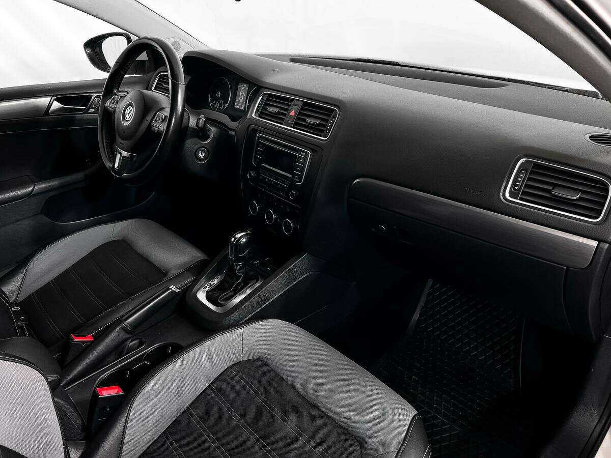 Купить Volkswagen Jetta, 2013, 160 821 км, фото №11