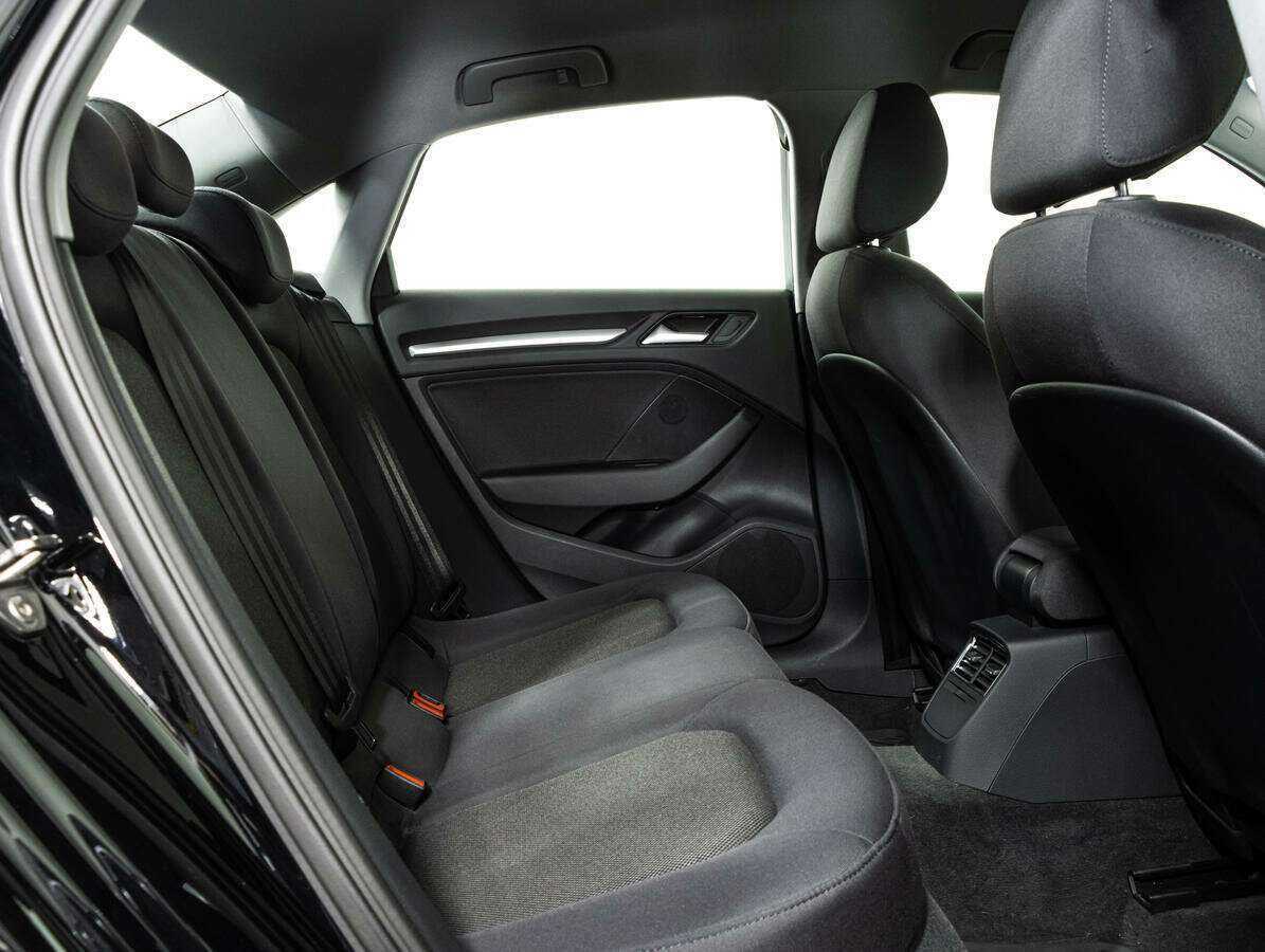 Купить Audi A3, 2018, 57 300 км, фото №10