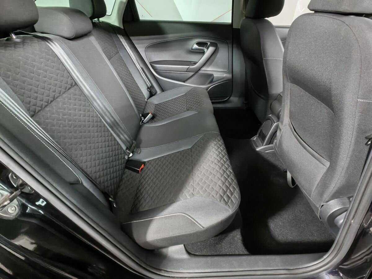 Купить Volkswagen Polo, 2018, 71 810 км, фото №12