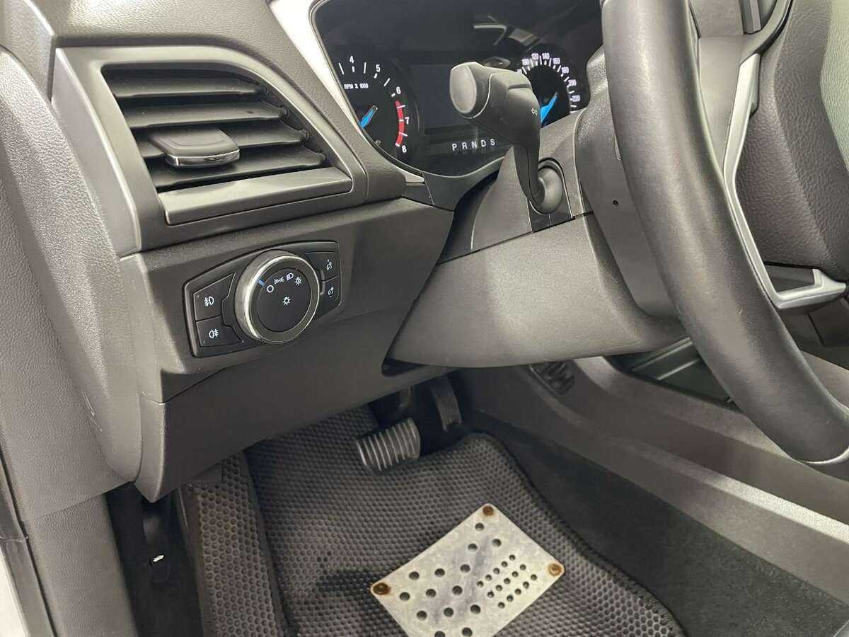 Купить Ford Mondeo, 2015, 147 359 км, фото №9