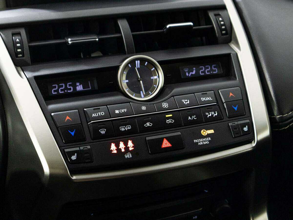 Купить Lexus NX 200t, 2014, 157 623 км, фото №19