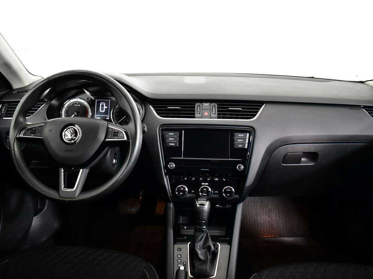 Купить Skoda Octavia, 2017, 122 592 км, фото №9