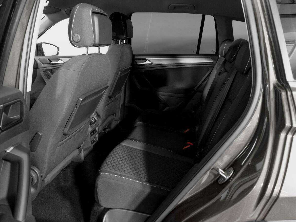 Купить Volkswagen Tiguan, 2018, 147 495 км, фото №10