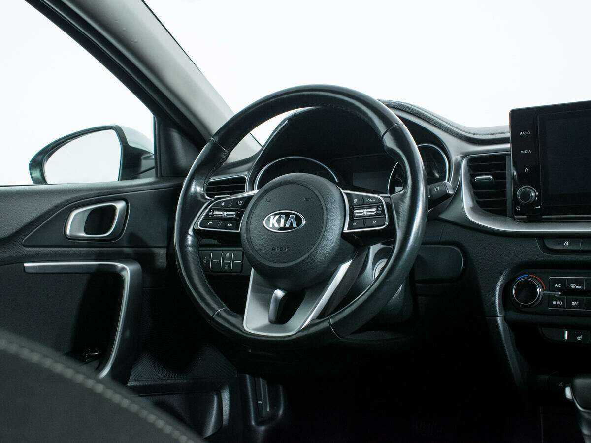 Купить Kia Ceed, 2020, 121 000 км, фото №9