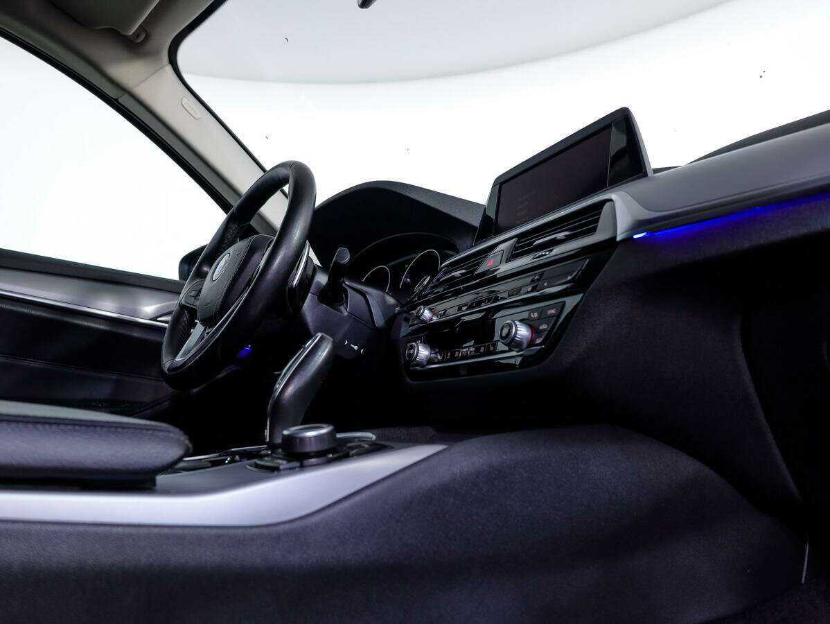 Купить BMW 5 серии 520d, 2018, 186 074 км, фото №19