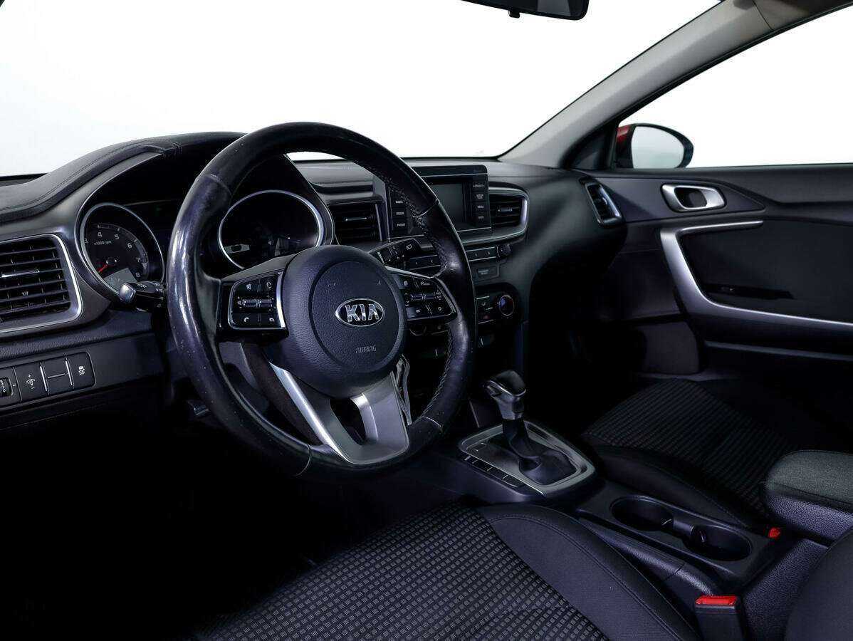 Купить Kia Ceed, 2019, 91 396 км, фото №10