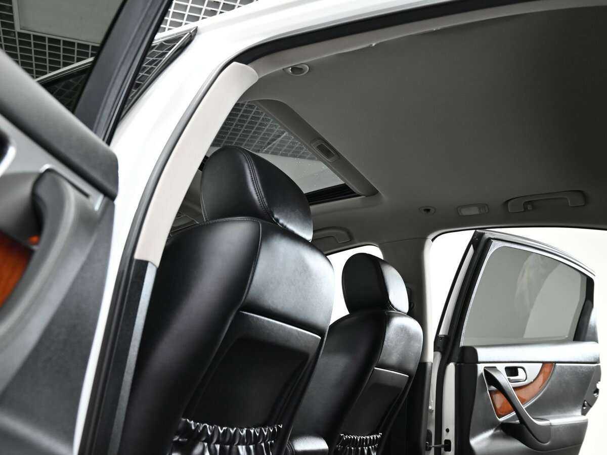 Купить Infiniti FX30d, 2012, 172 000 км, фото №7