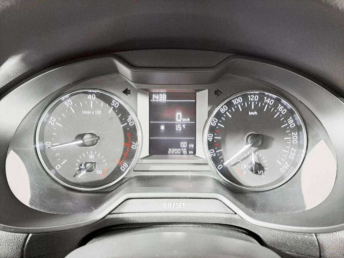 Купить Skoda Octavia, 2014, 220 000 км, фото №10