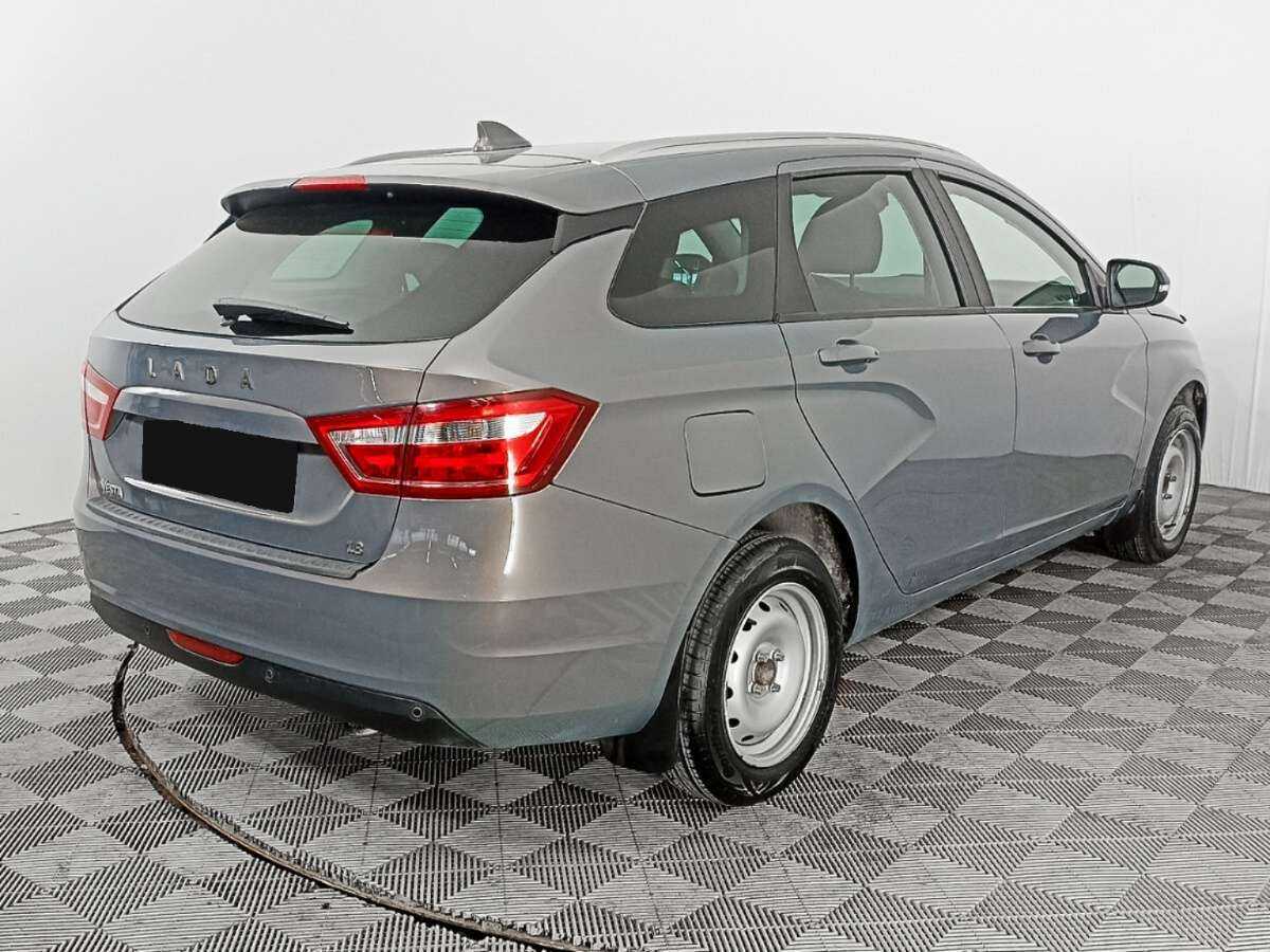 Купить Lada (ВАЗ) Vesta SW, 2017, 127 901 км, фото №5