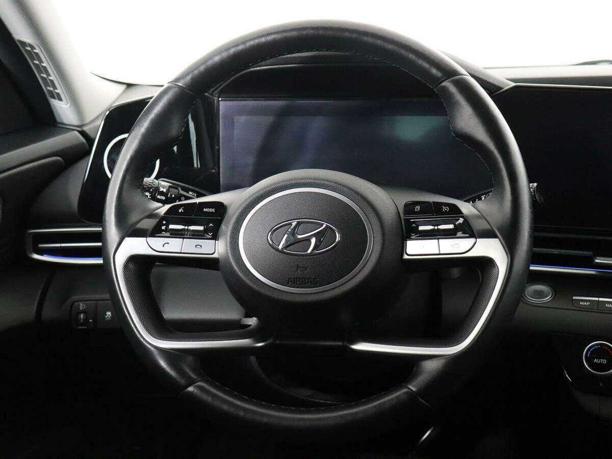 Купить Hyundai Elantra, 2021, 47 110 км, фото №13