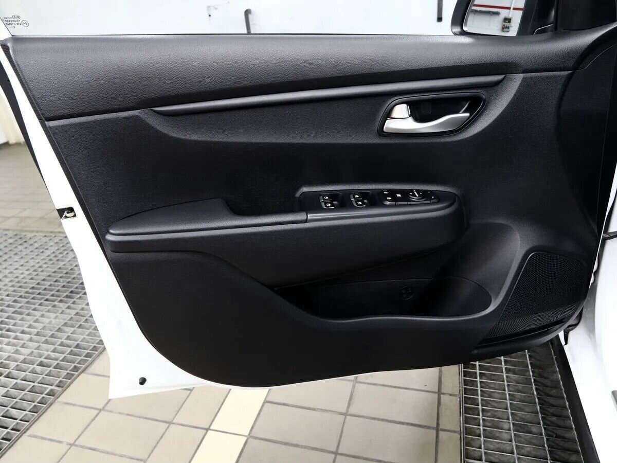 Купить Kia Rio X-Line, 2018, 47 000 км, фото №15