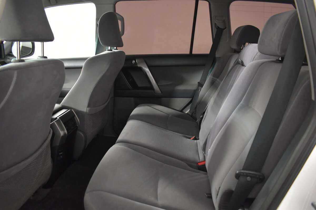 Купить Toyota Land Cruiser Prado, 2012, 178 000 км, фото №7