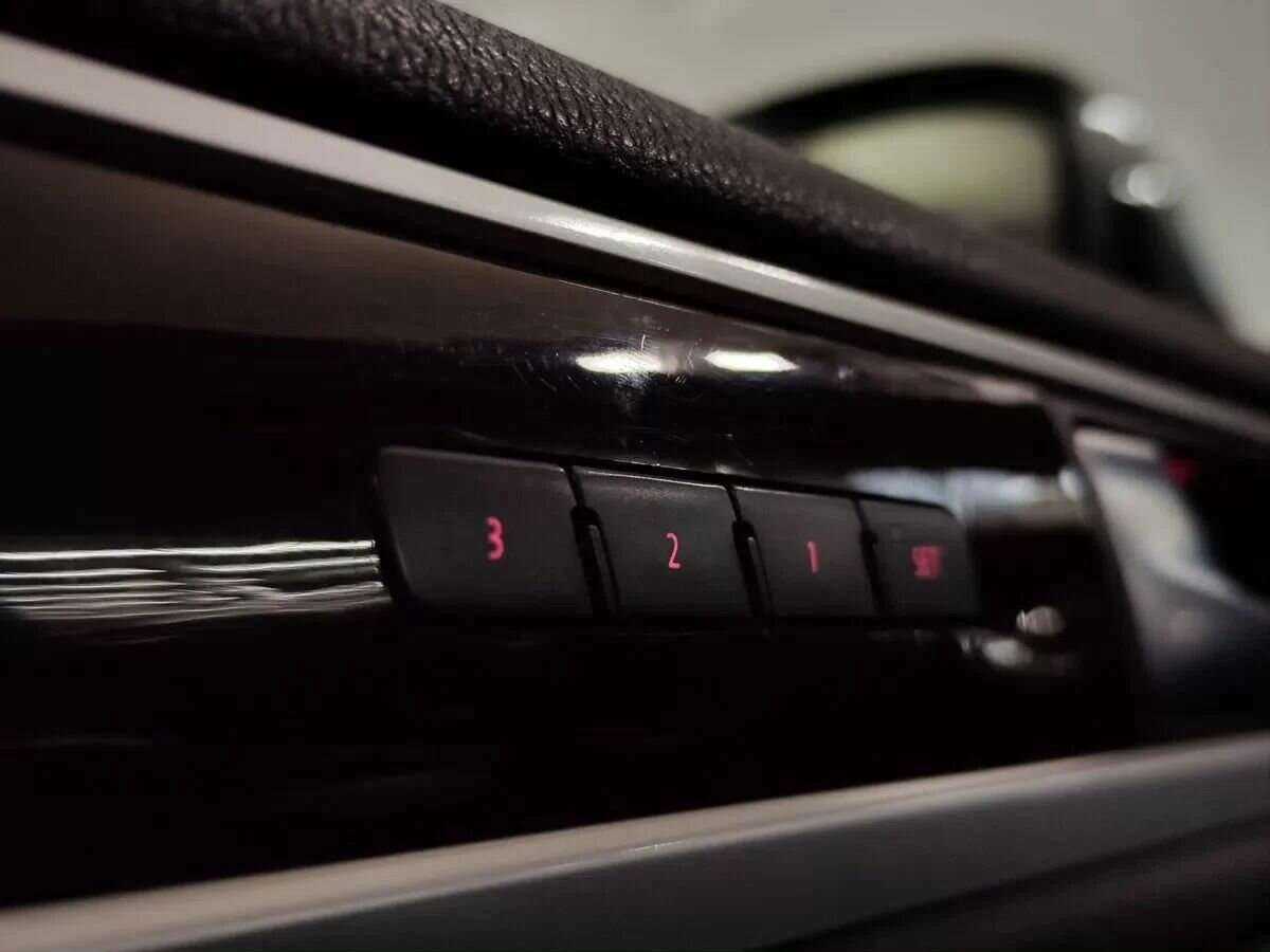 Купить Volkswagen Touareg, 2014, 176 954 км, фото №18