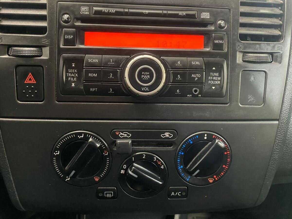 Купить Nissan Tiida, 2013, 211 000 км, фото №13