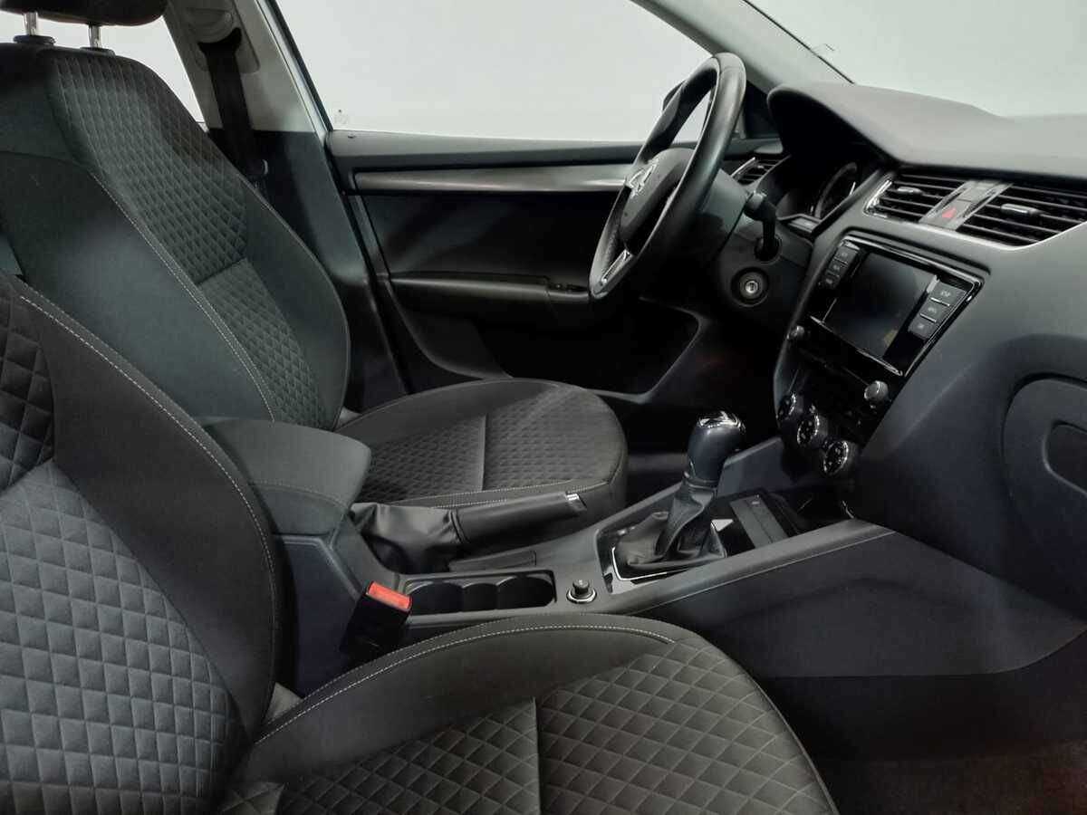 Купить Skoda Octavia, 2018, 93 472 км, фото №10