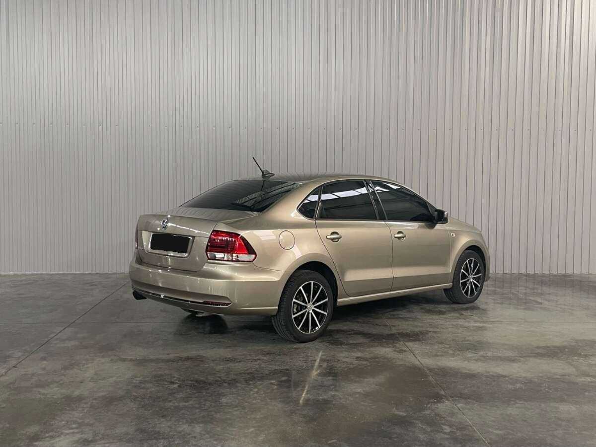 Купить Volkswagen Polo, 2017, 100 072 км, фото №5
