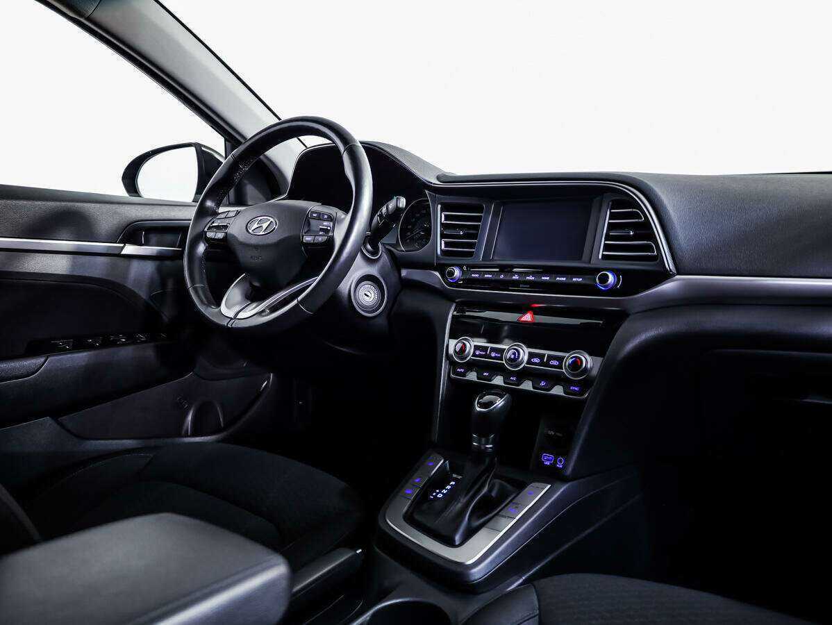 Купить Hyundai Elantra, 2019, 61 543 км, фото №8